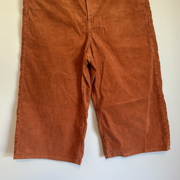 Brown corduroy capris pant by GAP - Picture 3 of 6